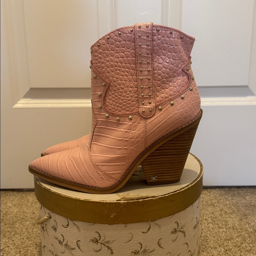 Sam Edelman Pink Croc-Embossed Ankle Boots - Picture 4 of 6